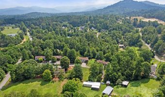 12 Buckshot Ridge Dr, Asheville, NC 28804