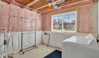 2106 Farm Valley Rd, Adrian, MI 49221