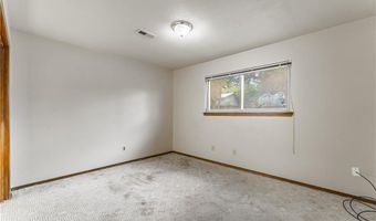 202 Big Tree Dr, Bentonville, AR 72712