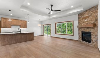 413 CARRIE LYNN Ave, Algoma, WI 54201