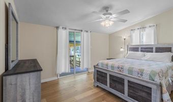 7870 25th Pl, Bell, FL 32619