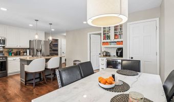 40032 N Trevino Ln, Antioch, IL 60002