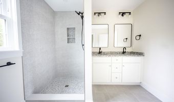 135 Concord St, Antrim, NH 03440