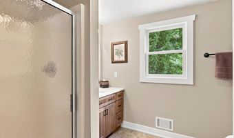 3235 Lakeview Dr, Allegan, MI 49010