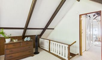 202 Thornberry Ln, Blakeslee, PA 18610