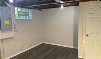 1015 Moneta Ave, Aurora, OH 44202