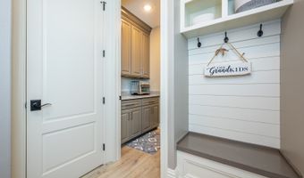 2315 14th St SW, Altoona, IA 50009