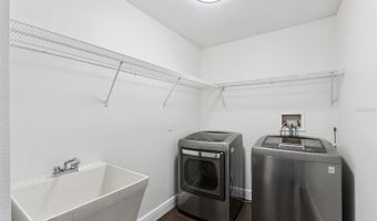 2418 SWEETWATER CC PLACE Dr, Apopka, FL 32712