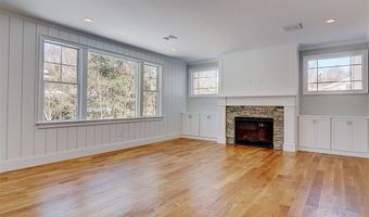 2400 Division Rd, East Greenwich, RI 02818