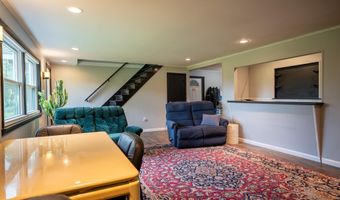 2152 Old Silo Rd, Barnet, VT 05819