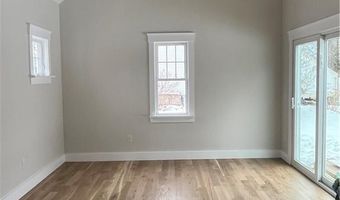 19 Traymore St, Charlestown, RI 02813