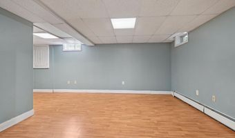 2 Merry St, Bedford, NH 03110