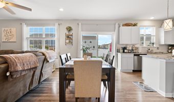 48 Farragut Ave, Barnegat, NJ 08005