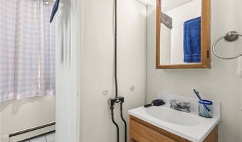 136 Duke St, East Greenwich, RI 02818