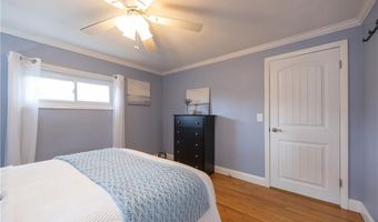 9 Pequot Ave, Cumberland, RI 02864