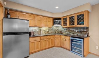 4309 Colleen Ct, Arden Hills, MN 55112