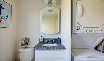 17 Mariner Way, Middletown, RI 02842