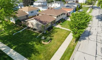 365 W Myrick Ave, Addison, IL 60101