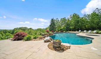 3 Baldwin Ln, Bedford, NH 03110