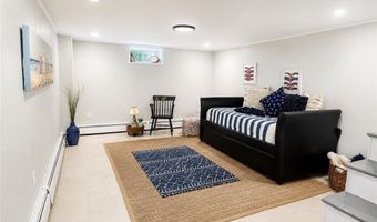 3 Pinetop Rd, Barrington, RI 02806