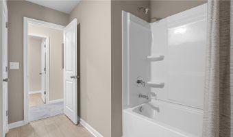 1704 Hildago Dr, Boiling Springs, SC 29316