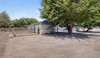 655 Country Ln, Bosque Farms, NM 87068