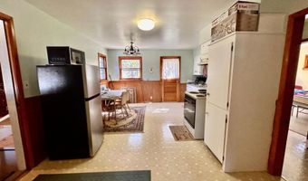 451 HWY 8, Armstrong Creek, WI 54103