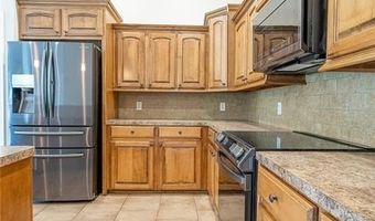 2001 Yukon Dr, Barling, AR 72923