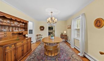 91 Ireland Pl, Amityville, NY 11701