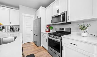 2882 Sunburst Dr, Ammon, ID 83406