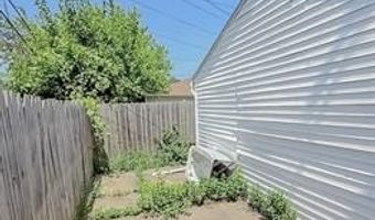 15257 PARIS St, Allen Park, MI 48101