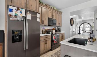 179 Park Lawn Dr #1, Chubbuck, ID 83202