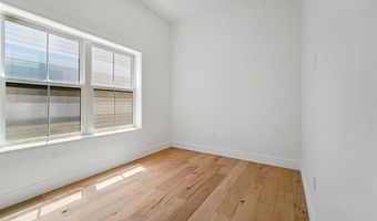 90 E 27TH St, Bayonne, NJ 07002