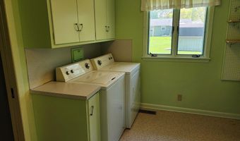 1066 W Water St, Berne, IN 46711
