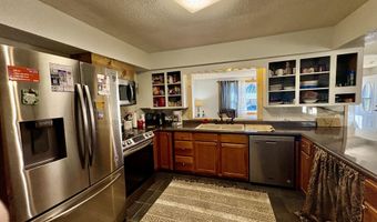 111 W Lee St, Aurora, MO 65605