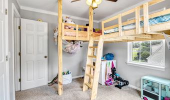 208 Hallock Pl, Abingdon, VA 24210