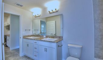 4032 TULLAMORE Ln, Auburndale, FL 33823