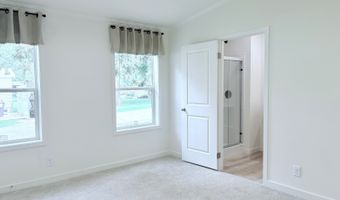 402 Lilly Ln, Altoona, WI 54720