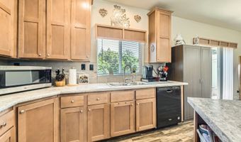18248 S THERESA Ln, Oregon City, OR 97045