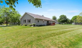 W3082 WHITEPINE Drive, Appleton, WI 54915