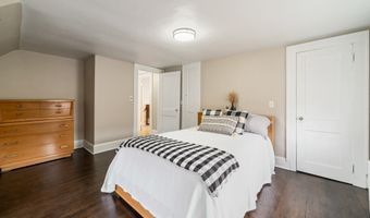 264 Lake Ave, Bristol, CT 06010