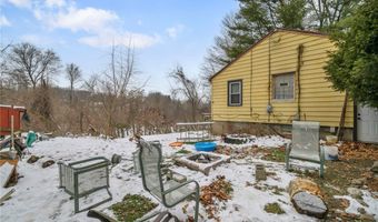 428 Canova Dr, Akron, OH 44319