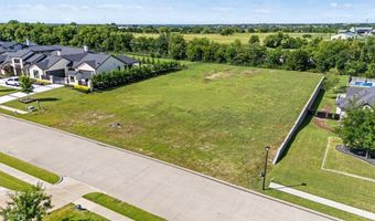 520 Lodge Hill Dr, Heath, TX 75032