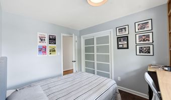 5902 WILSON Ln, Bethesda, MD 20817