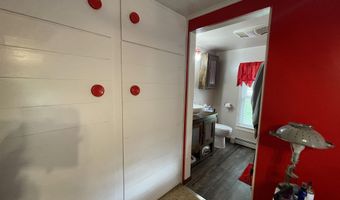 4658 N Croswell Rd, Alma, MI 48801