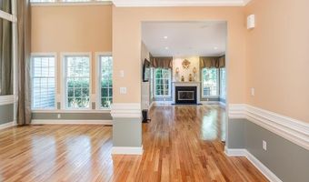 20 Sanctuary Dr, East Greenwich, RI 02818