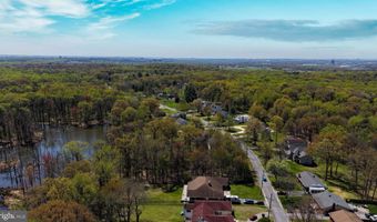 11821 ELLINGTON Dr, Beltsville, MD 20705