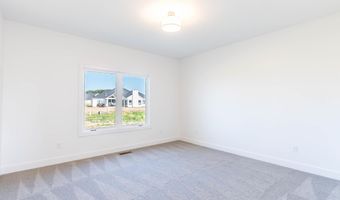 2217 Golfview Dr, Auburn, IN 46706