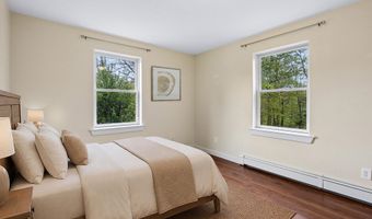 15 Eaton Ave, Bennington, NH 03442
