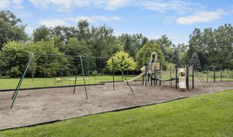 3007 Williamsburg Rd, Ann Arbor, MI 48108